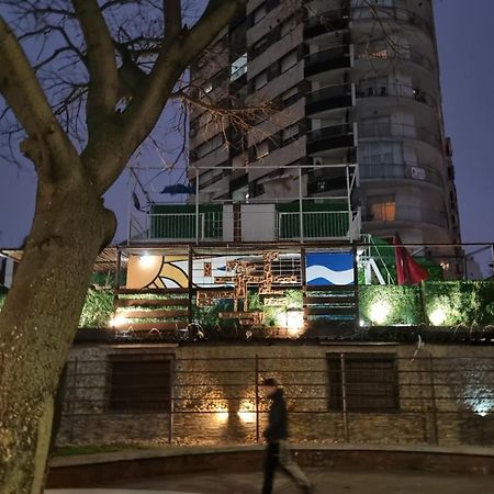 Loft Casa Dos Pisos Con Garage Pocitos Playa 4 Personas Villa Montevideo Luaran gambar