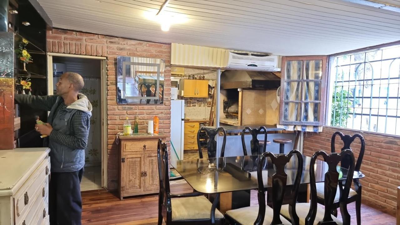 Loft Casa Dos Pisos Con Garage Pocitos Playa 4 Personas Villa Montevideo Luaran gambar
